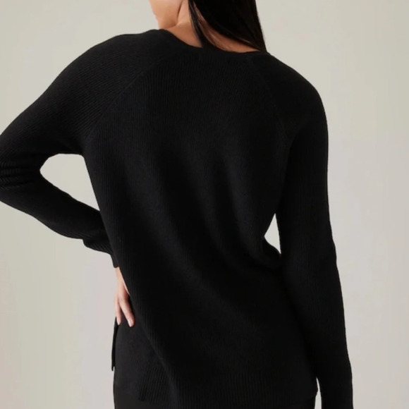 Athleta Black Hanover V-Neck Side Slit Sweater Size S NWT - Picture 11 of 14